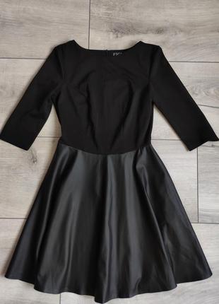 Стильне чорне плаття розмір xs