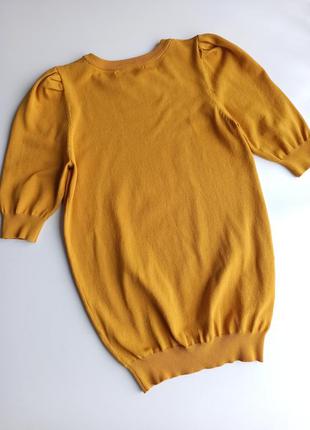 Яркий трикотажный свитер с модными объемными короткими рукавами2 фото