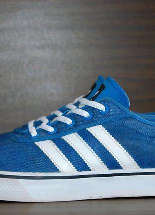 Кросівки adidas р. 43-44 original vietnam