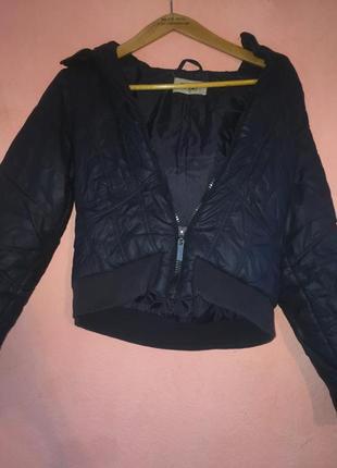 Курточка only