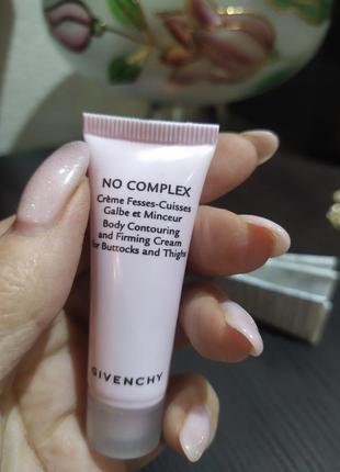 Моделирующий крем для бедер и ягодиц givenchy no complex body contouring and firming cream buttocks2 фото