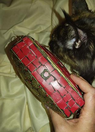 Винтажная латунная сумка с коралловой смальтой из индии