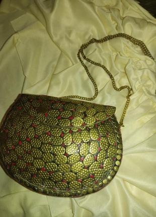 Винтажная латунная сумка с коралловой смальтой из индии