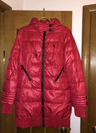 Пуховик жіночий