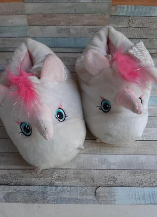 Кімнатні капці єдиноріг new look