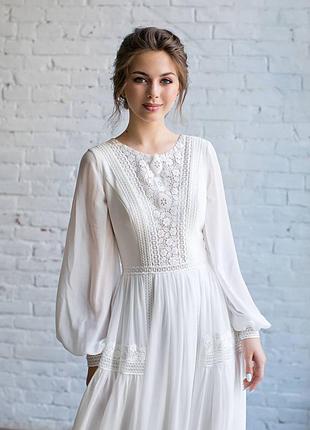 Весільна шифонова сукня бохо макраме з рукавами