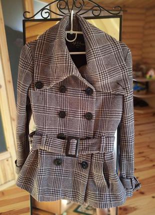 Пальто коротке