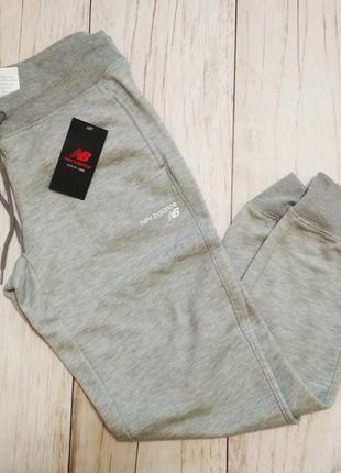 Спортивні штани new balance