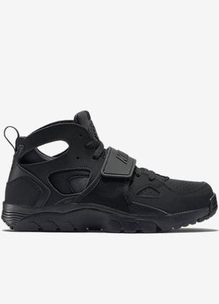 Красавки printed nike air trainer huarache “blackout”