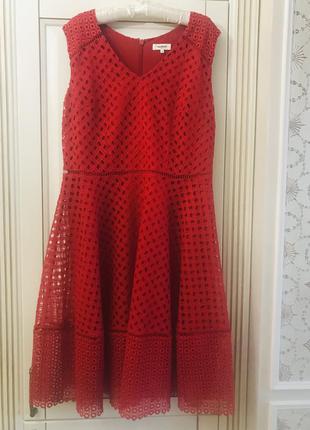 Розкішне  червоне мереживне вечірнє   плаття сукня (англія)