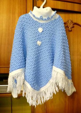 Нарядное теплое пончо-свитер с горловиной и рукавами,рост 104-116см4 фото