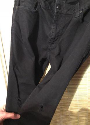 Мужские черные джинсы с дырками на коленях river island4 фото