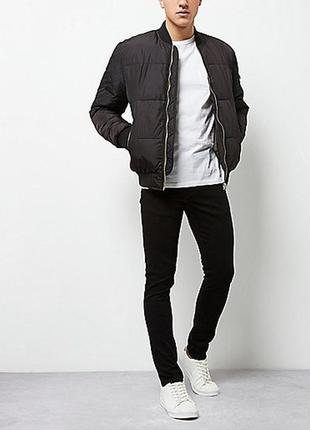 Мужские черные джинсы с дырками на коленях river island