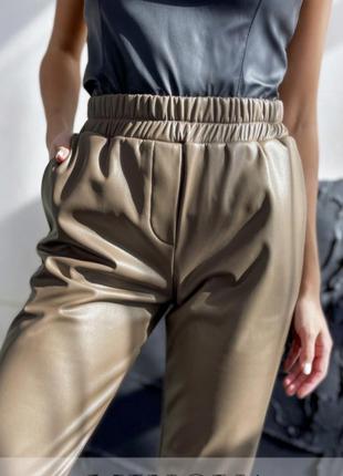 Елегантні теплі штани з еко-шкіри, 3 кольори 💕9 фото