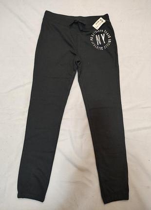 Спортивные штанишки aeropostale на 10 лет.