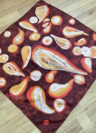Шелковый платок с абстрактным рисунком5 фото