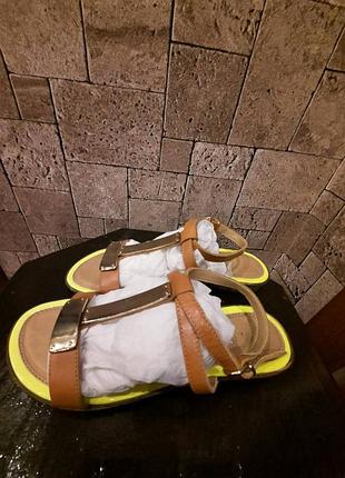 Босоножки итальянского бренда