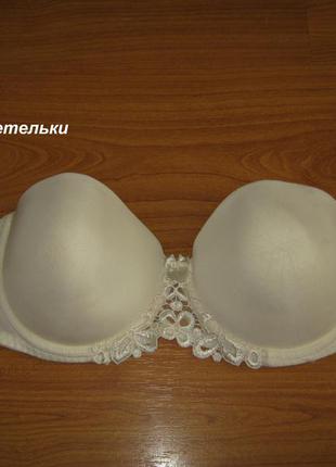 Класнючий бюстик