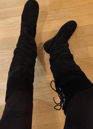 Високі зимові замшеві шкіряні чоботи ботфорти з овчиною чорні6 фото