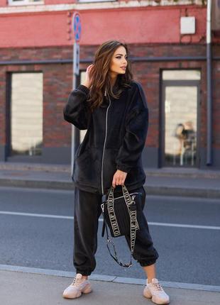 Оверсайз велюровий костюм теплий з брюками і кофтою на блискавці вільний крій купити теплий костюм