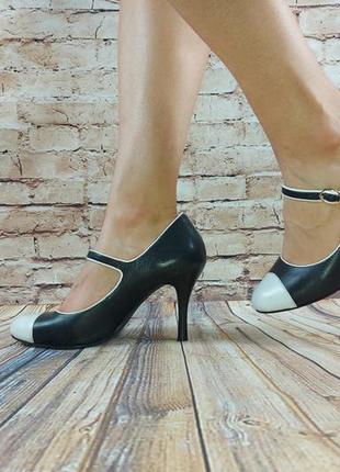 Туфли женские чёрные с белым кожа malrostti 96200, последний 40 размер2 фото