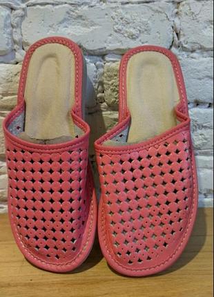 Кожаные тапочки