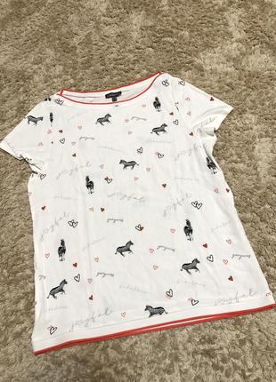 Футболка з принтом, розмір s