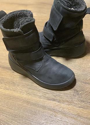 Зимние ботинки