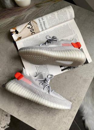 Adidas yeezy boost 350 v2 'tail light'  женские кроссовки адидас ези буст