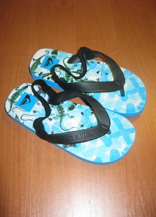 Шлепанцы "quiksilver" размер 28.