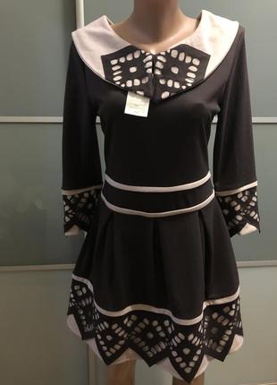 Платье с рукавом