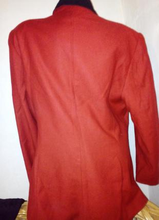 Пиджак красный,размер европ.422 фото