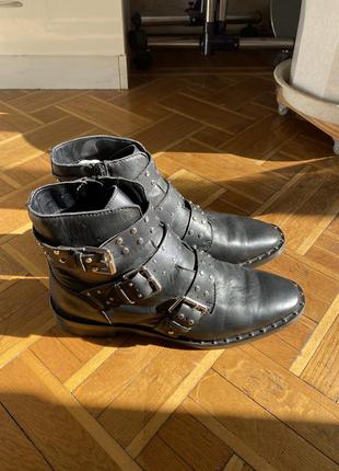 Кожаные ботинки stradivarius3 фото