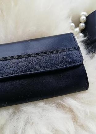 Кожаная практичная необходимая ключница, для ключей, натуральная кожа,