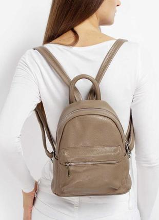 Шкіряний жіночий стильний рюкзак9 фото
