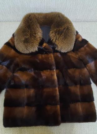 Норковая шуба с воротником и манжетами из натурального песца!