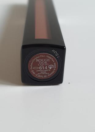Жидкая помада для губ от dior rouge dior liquid
