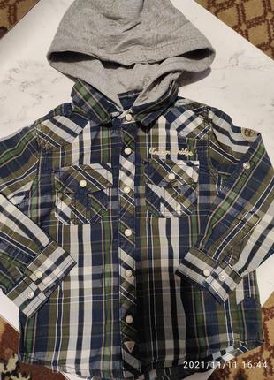 Стильная рубашка с капюшоном 18-24 м