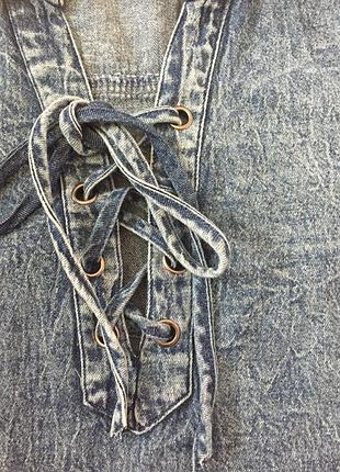 Джинсовое платье со шнуровкой 3