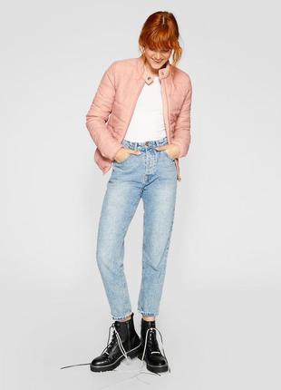 Нежная нюдовая курточка stradivarius