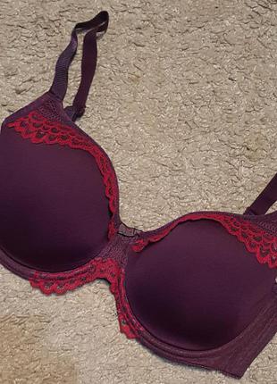 Оригінал.фірмовий,гарний бюстгальтер triumph для пишних форм 85е