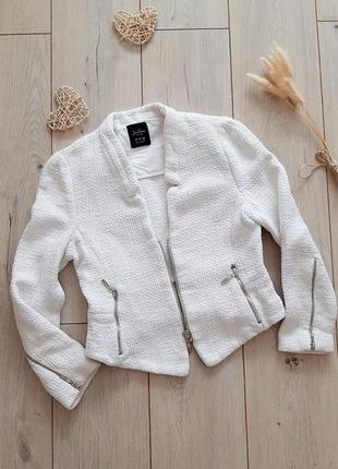 Zara трендовий теплий білий піджак xs-s1 фото