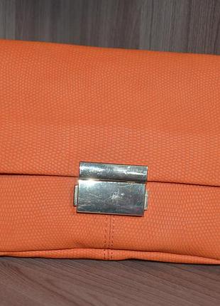 Яркая сумочка next