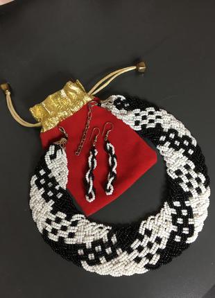 Комплект колье и серьги из бисера в подарочном мешочке