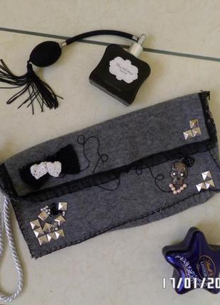 Молодіжний клатч