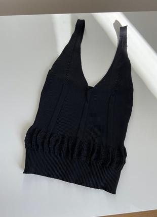 Эластичный чёрный топ