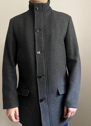 Мужское серое пальто