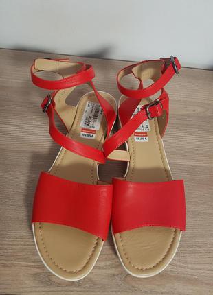 Босоніжки. outlet preis.