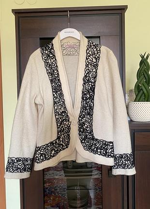 Шерстяный светр з вишивкою asos