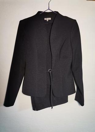 Класичний Брючний костюм